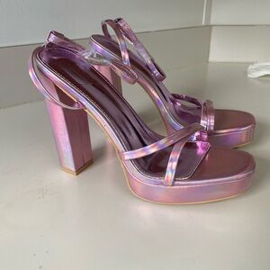 Size 8 heels never wore